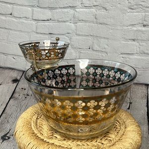 Vintage Mid Century chip dip glass bowl gold leaf green quatrefoil pattern
